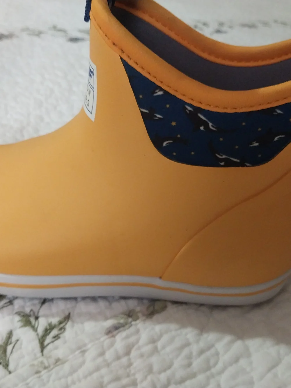 XTRATUF Salmon Sisters Women's Orange Slip-On Rain Boots Waterproof Size 7